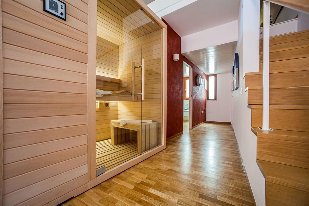 Du Monde Guest house